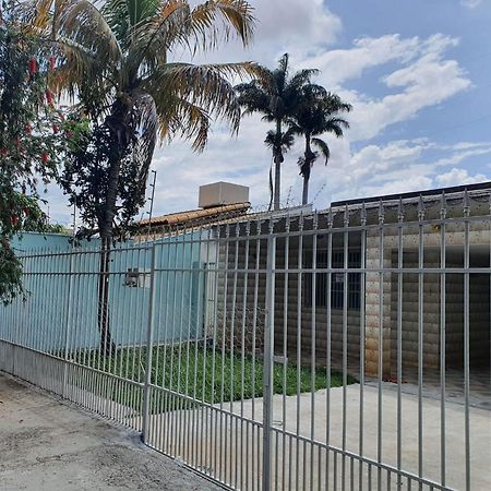 Hostel Umuarama Uberlândia Eksteriør billede