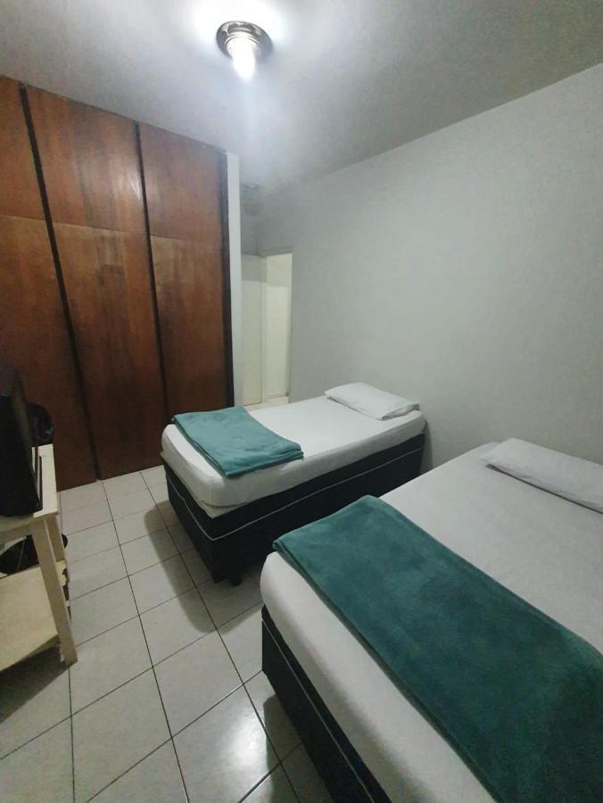 Hostel Umuarama Uberlândia Eksteriør billede